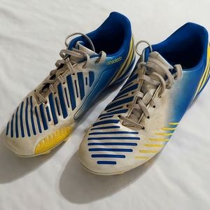 Adidas Size 5 Outdoor soccer cleats